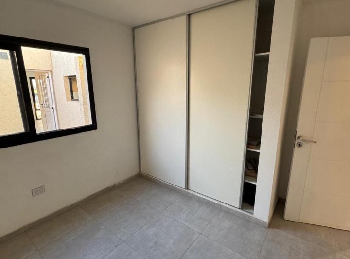Casa · 77m² · 3 Ambientes · 1 Cochera