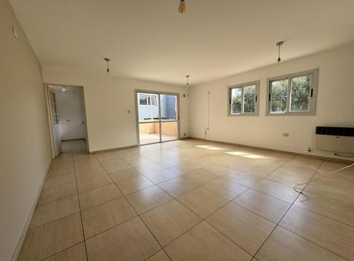 Departamento · 60m² · 4 Ambientes · 1 Cochera