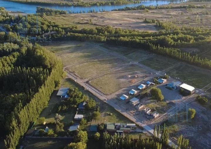 Terreno · 300m²