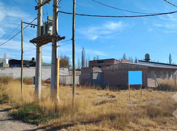 Terreno · 352m²