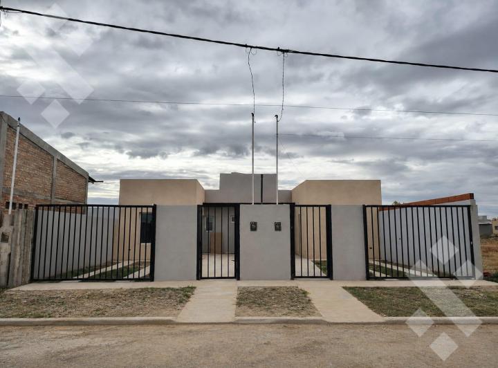 Casa · 78m² · 3 Ambientes · 1 Cochera