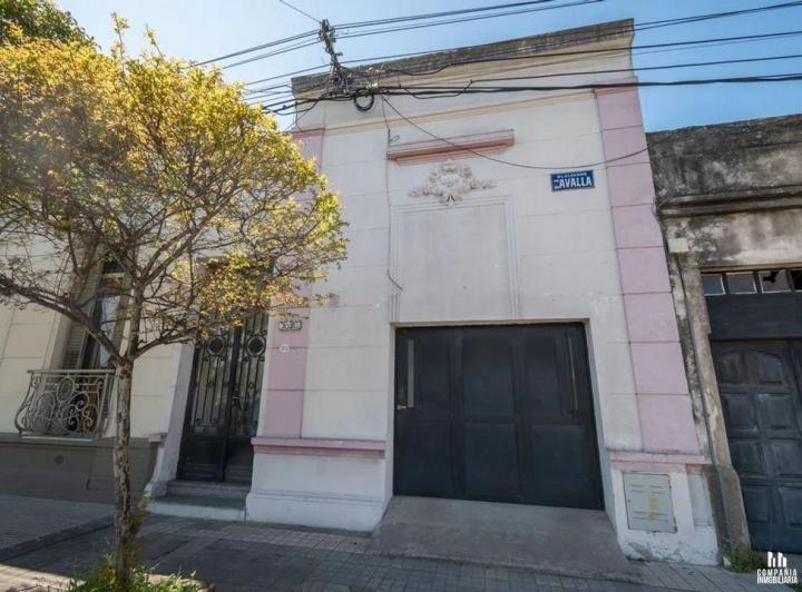 Casa · 130m² · 4 Dormitorios · 1 Cochera