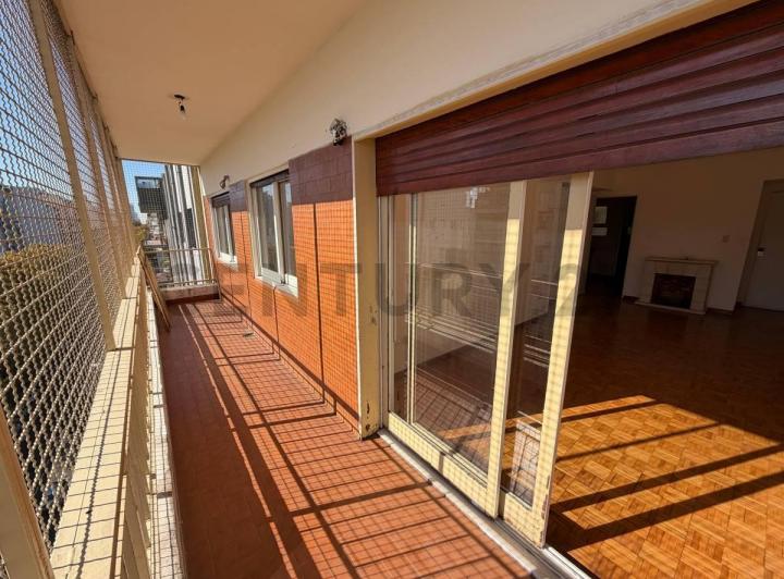 Departamento · 71m² · 4 Ambientes