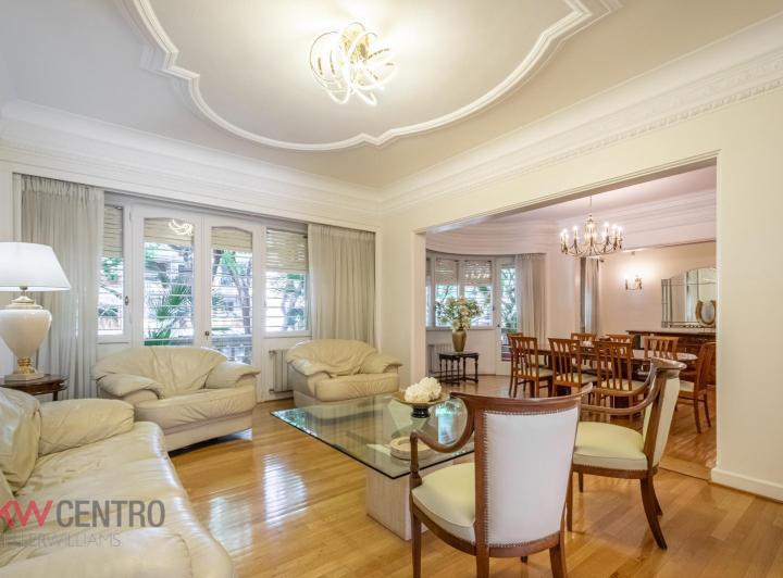 Departamento · 238m² · 6 Ambientes · 2 Cocheras