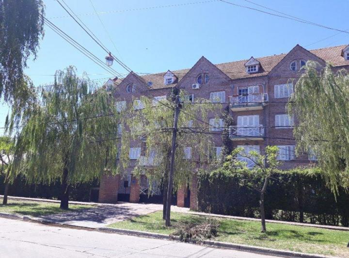 Departamento · 70m² · 4 Ambientes · 1 Cochera