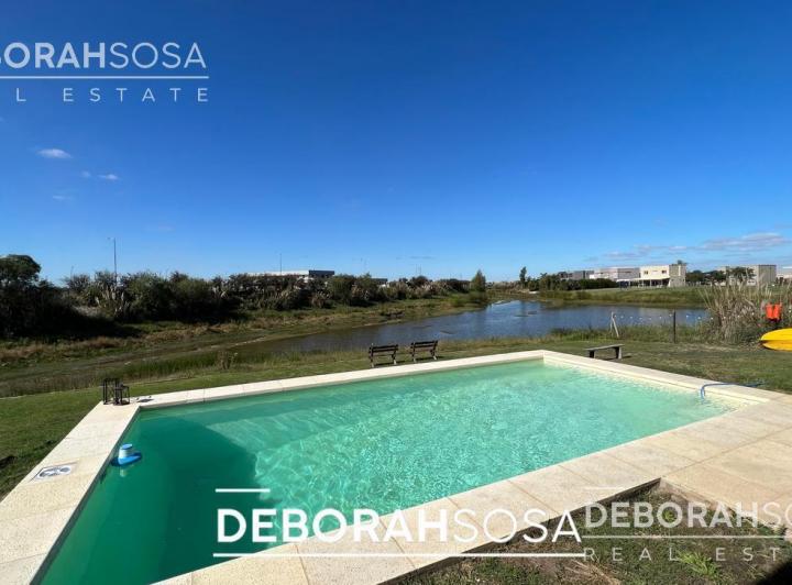 Casa · 182m² · 4 Ambientes · 3 Cocheras