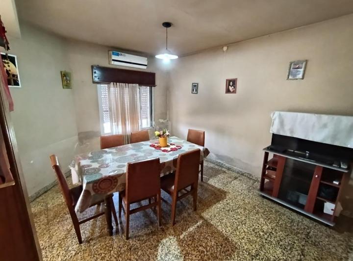 Casa · 140m² · 4 Ambientes · 1 Cochera