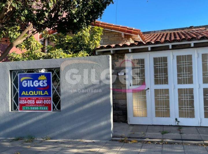 Casa · 80m² · 3 Ambientes · 1 Cochera