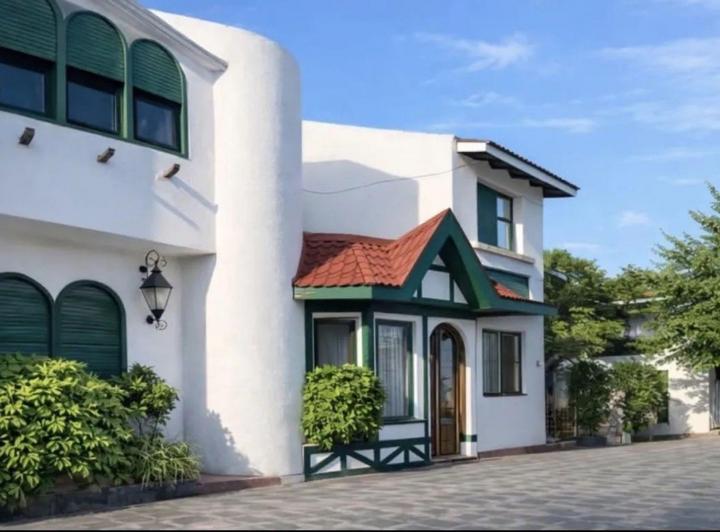 Casa · 150m² · 4 Ambientes · 1 Cochera