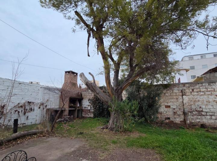 Casa · 4 Ambientes · 1 Cochera