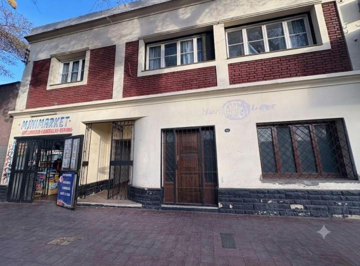 Casa · 260m² · 6 Ambientes