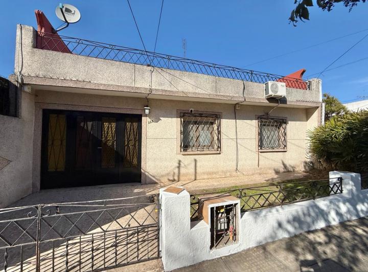 Casa · 80m² · 3 Ambientes · 1 Cochera