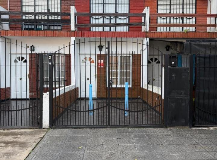 Casa · 70m² · 3 Ambientes · 1 Cochera
