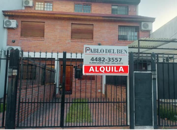 Casa · 129m² · 4 Ambientes · 1 Cochera