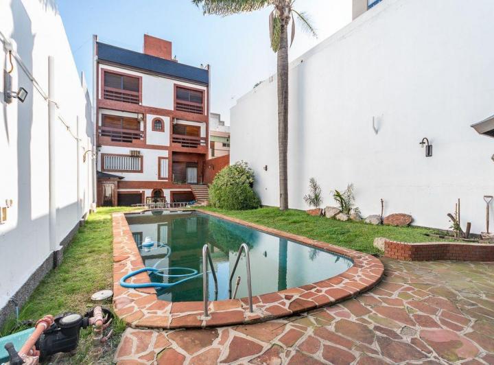 Casa · 513m² · 5 Ambientes · 1 Cochera