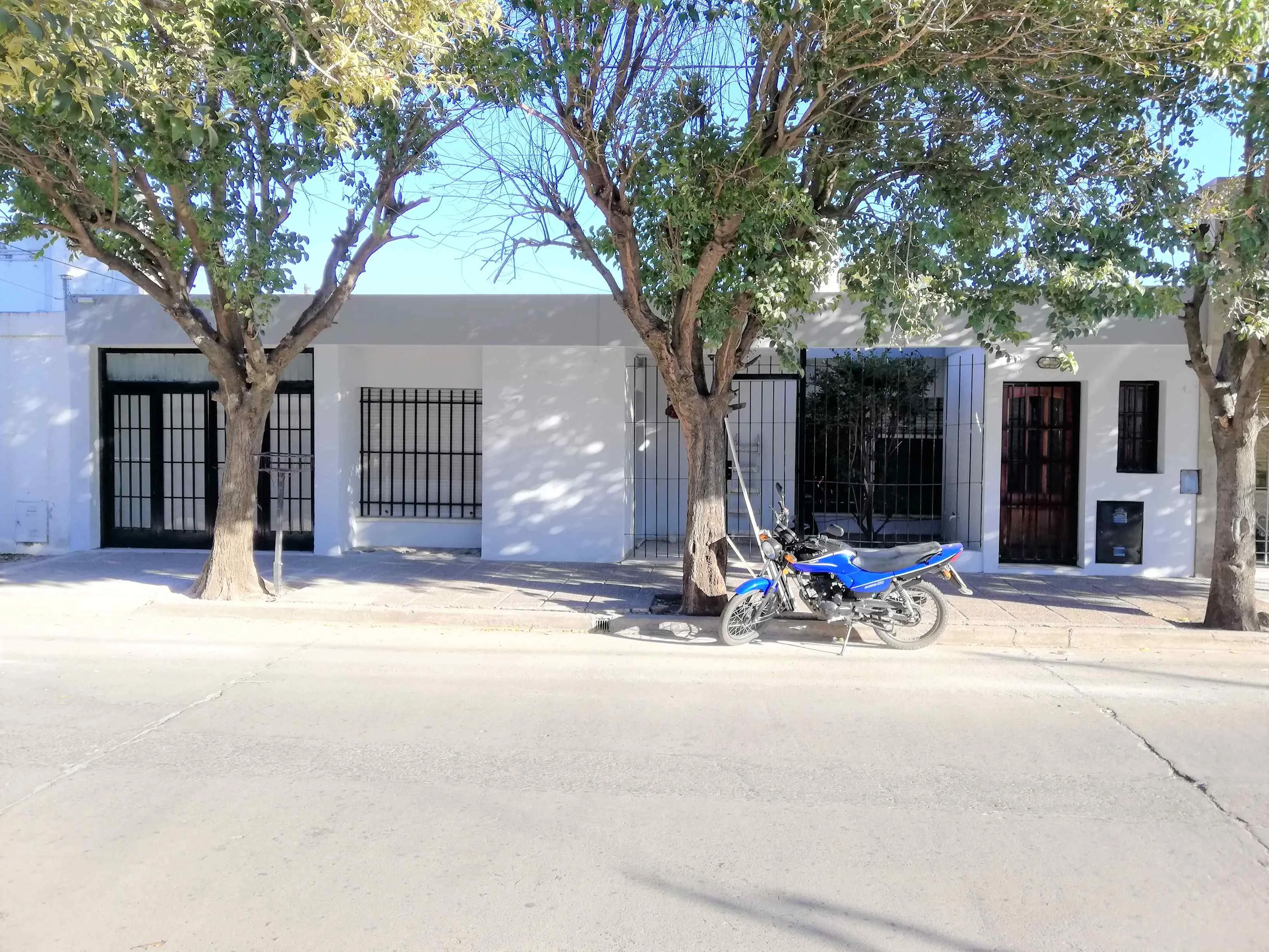 Excelente Casa 3 dorm en Alquiler, Barrio Alto Alberdi.!