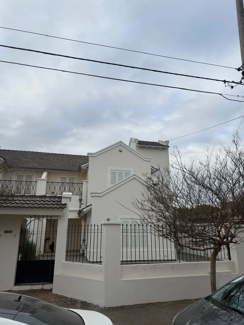 ALQUILO CASA  DE 3 DORMITORIOS A 1 CUADRA DE COLEGIO ALEMAN BARRIO ARGUELLO