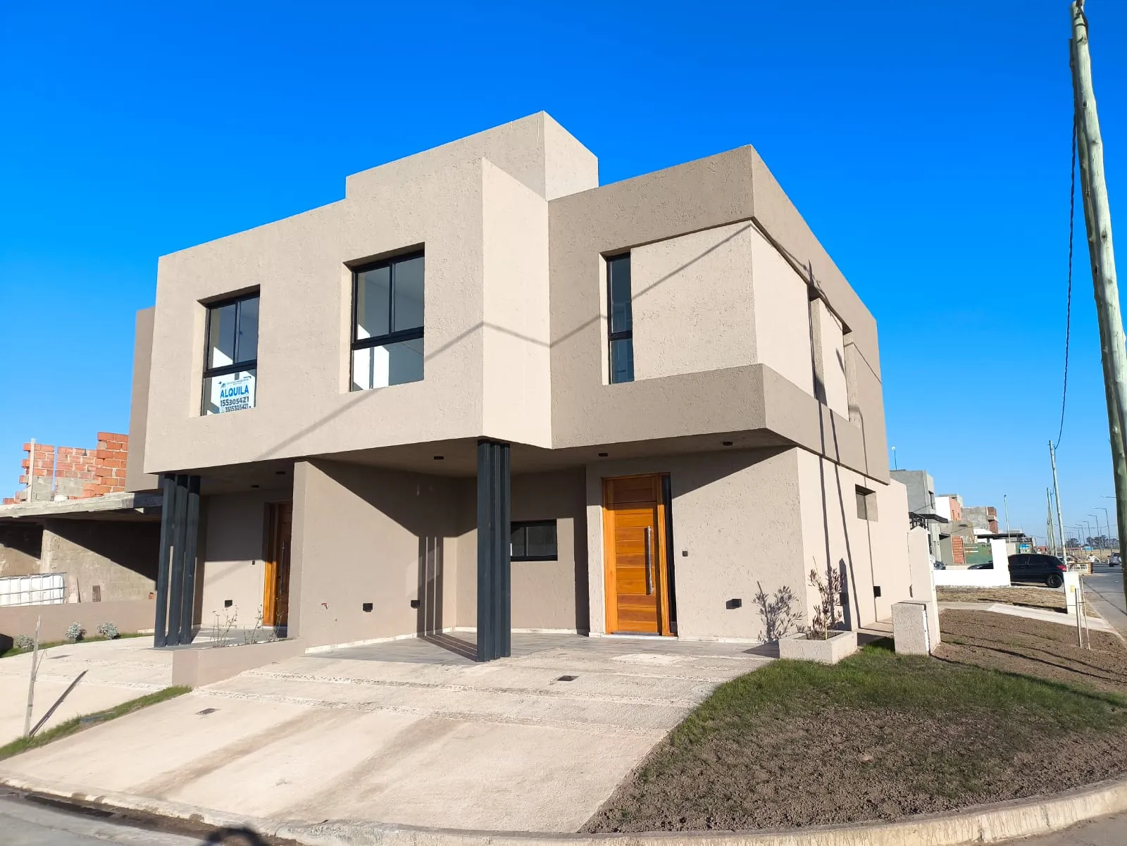 COLINAS DE MANANTIALES SE VENDE DUPLEX A ESTRENAR