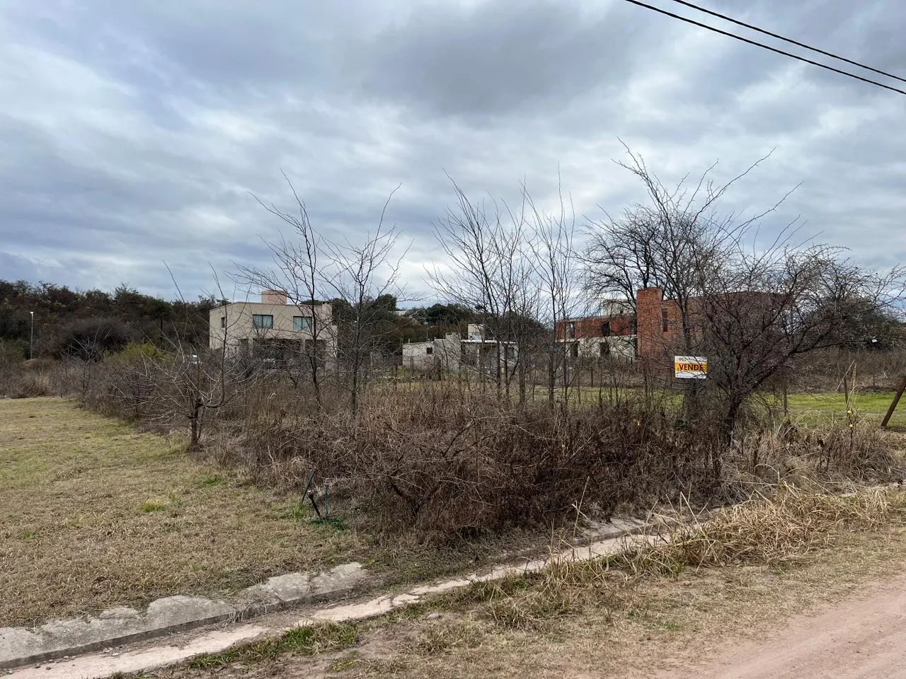 🌿✨ ROCÉ NEGOCIOS INMOBILIARIOS VENDE LOTE📢