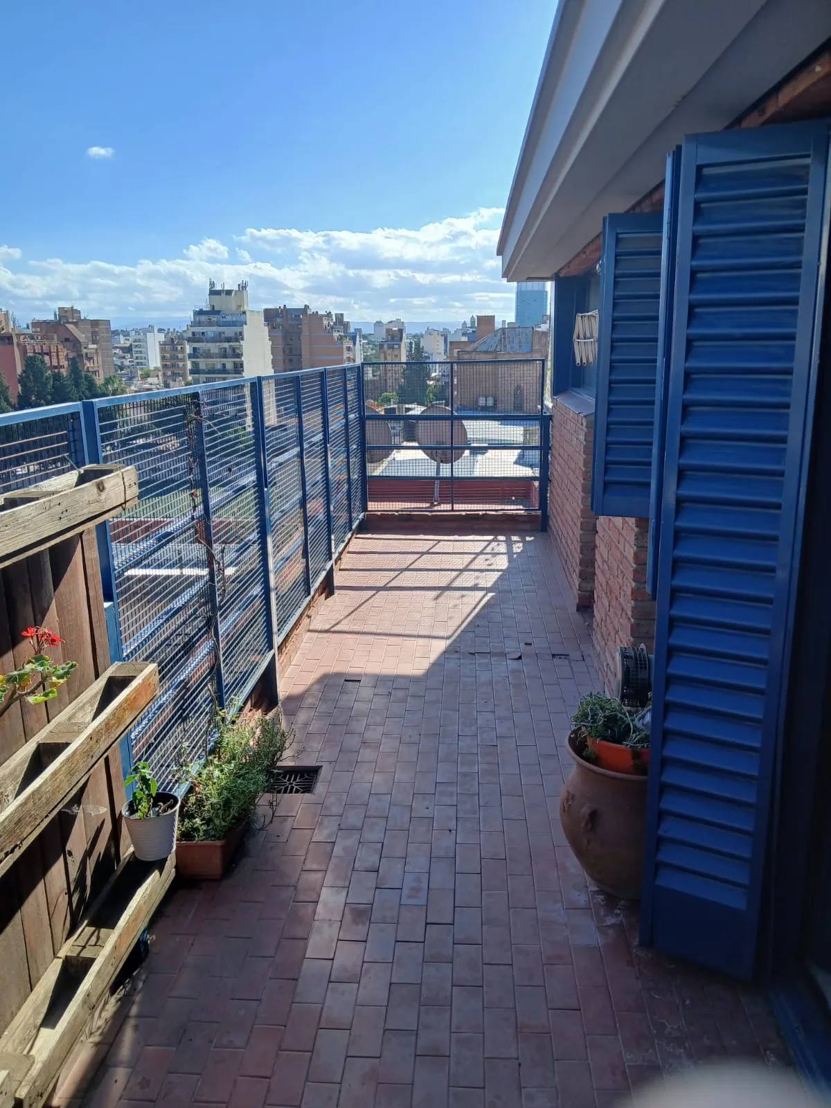 CENTRO - DEPARTAMENTO 2 DORMITORIOS CON BALCON