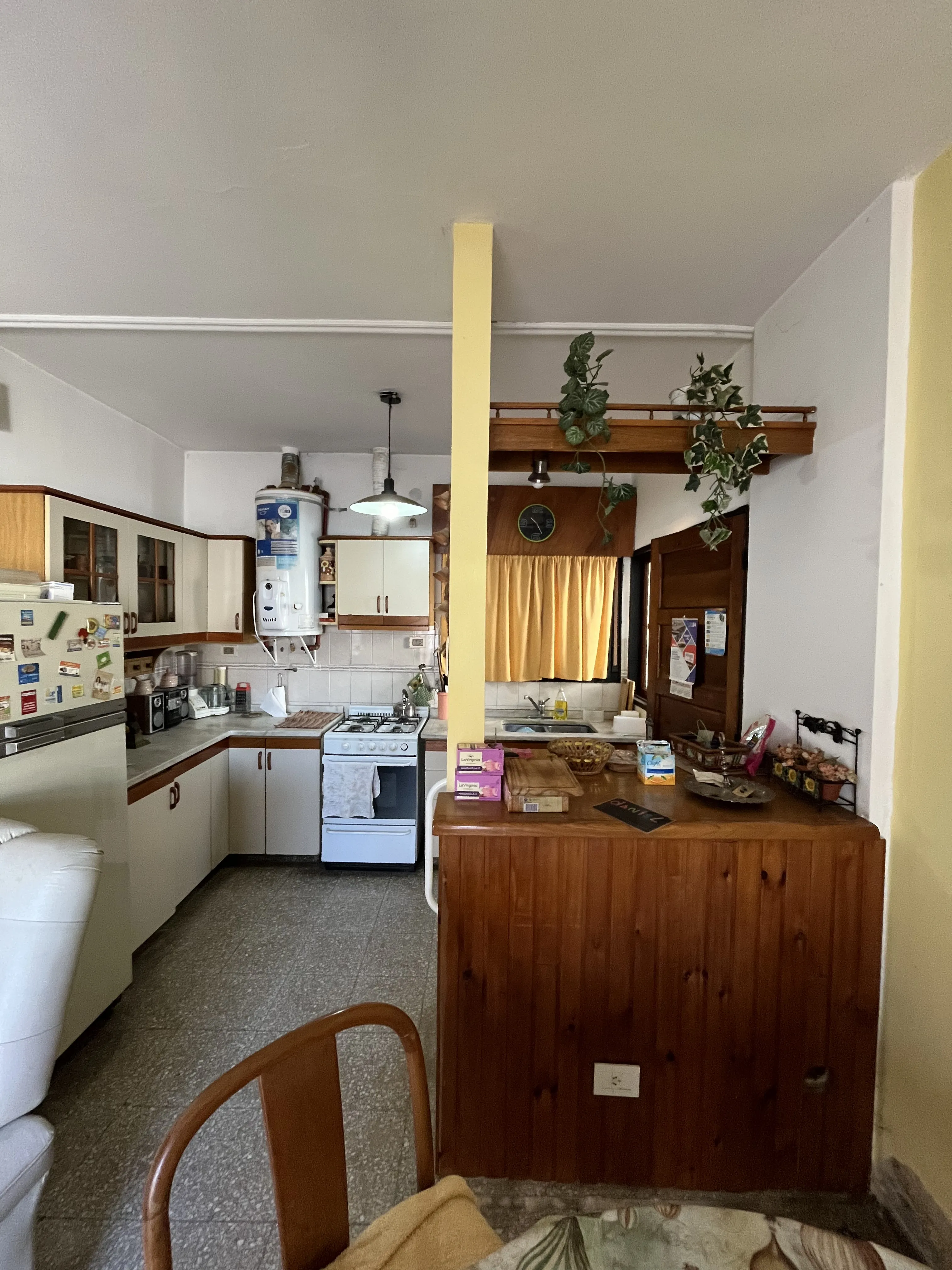 🏡 Casa 4 Dormitorios con Patio y Asador en calle Garsilazo de la Vega 2718