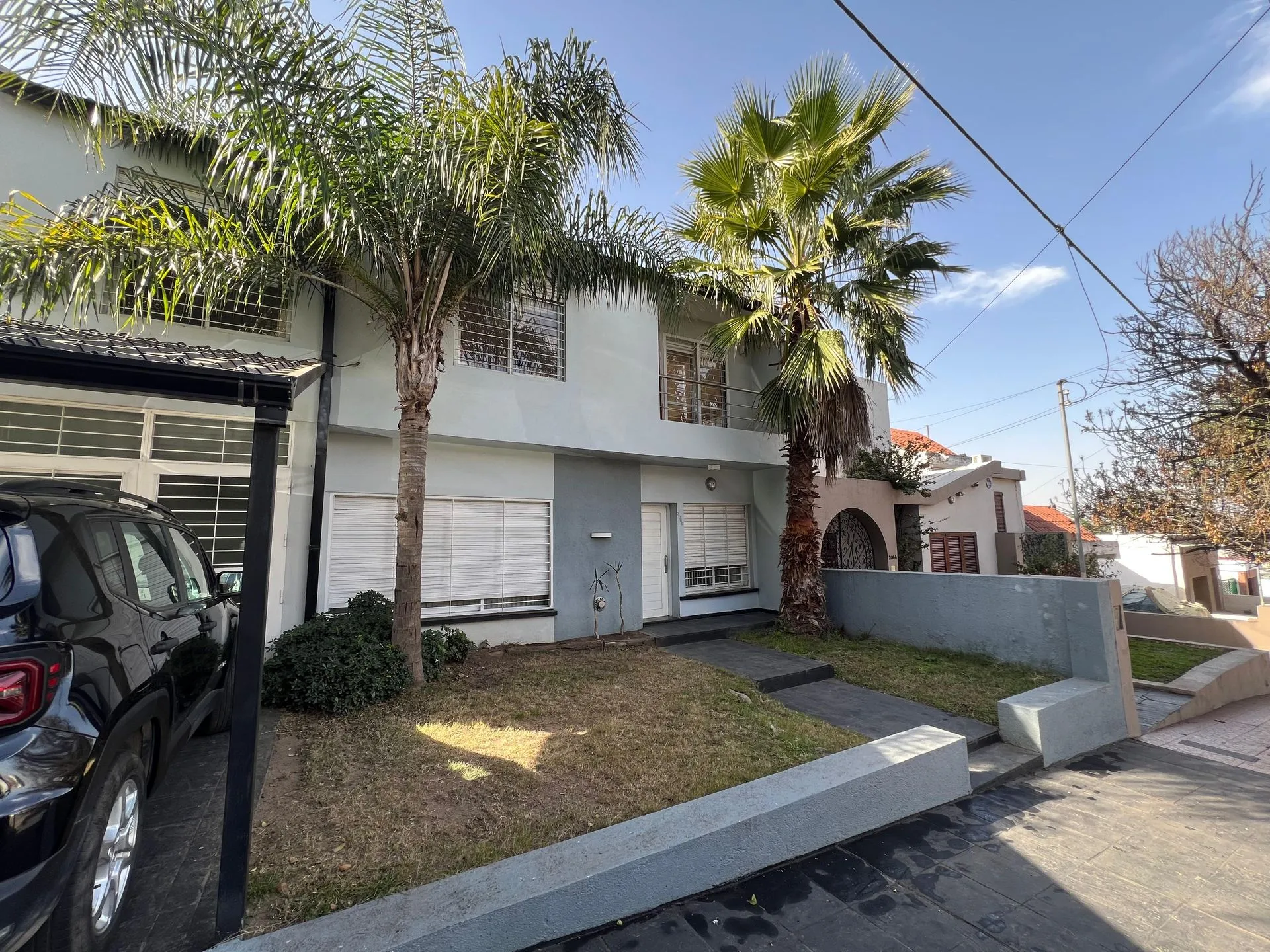 CASA CORDOBA VILLA CABRERA 4 DORMI PILETA TERRAZA JARDIN A MTS SHOPPING COMERCIOS VENTA