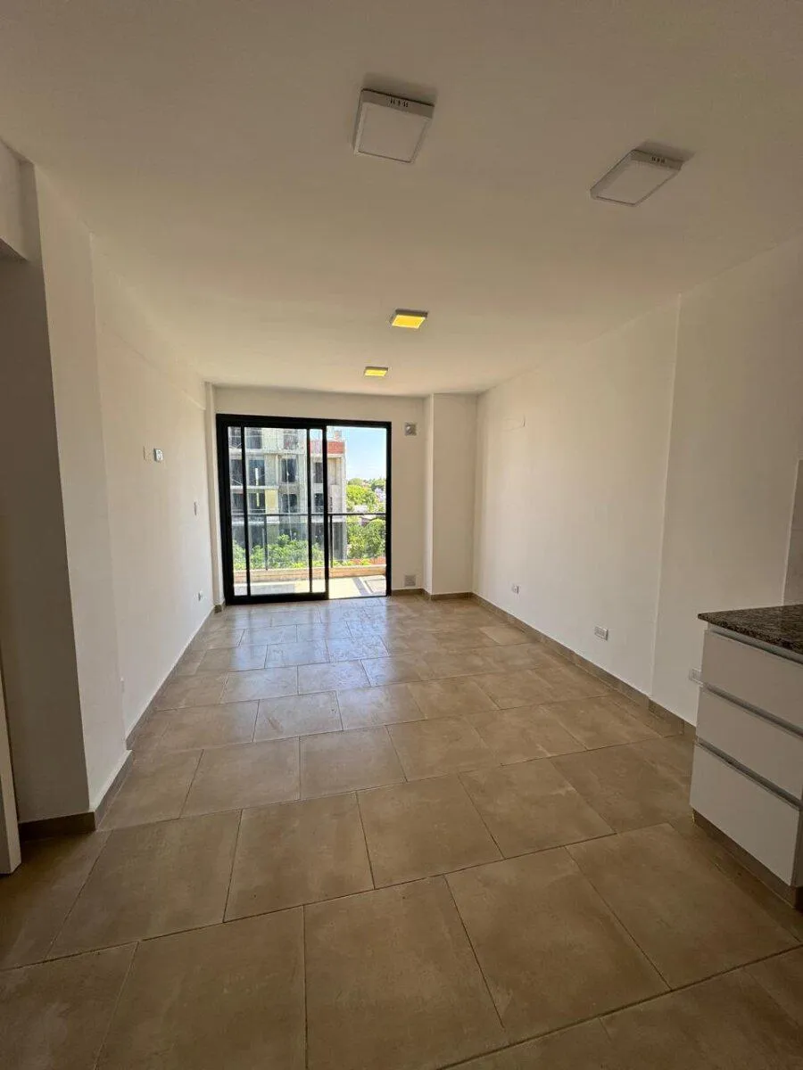 SE ALQUILA DPTO 1 DORM Y ESCRITORIO A 600 MTS NUEVOCENTRO!!