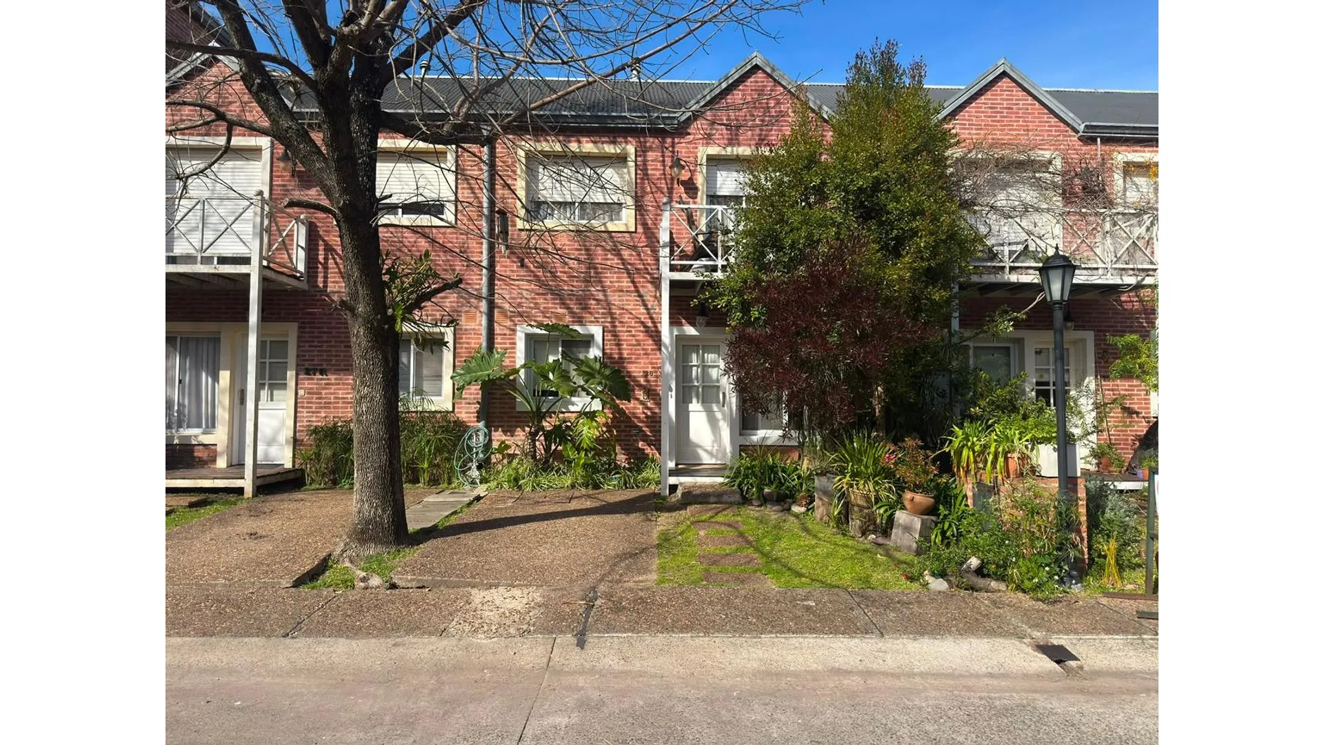 Venta casa en barrio cerrado 3 ambientes Bajo San Isidro