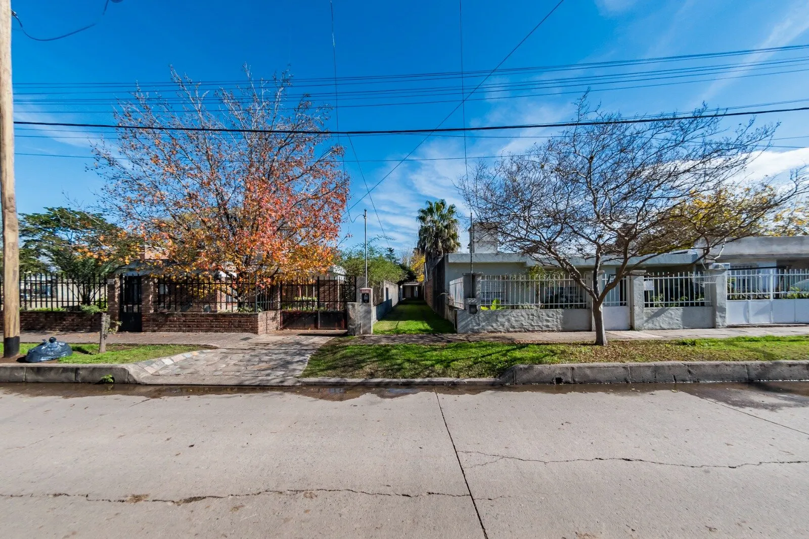CASA A RECICLAR CON GRAN TERRENO EN ARGÜELLO – IDEAL INVERSIÓN