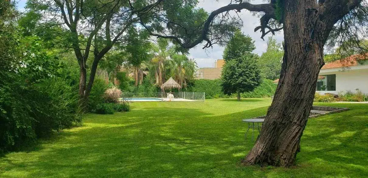Villa Allende Golf espectacular parque!