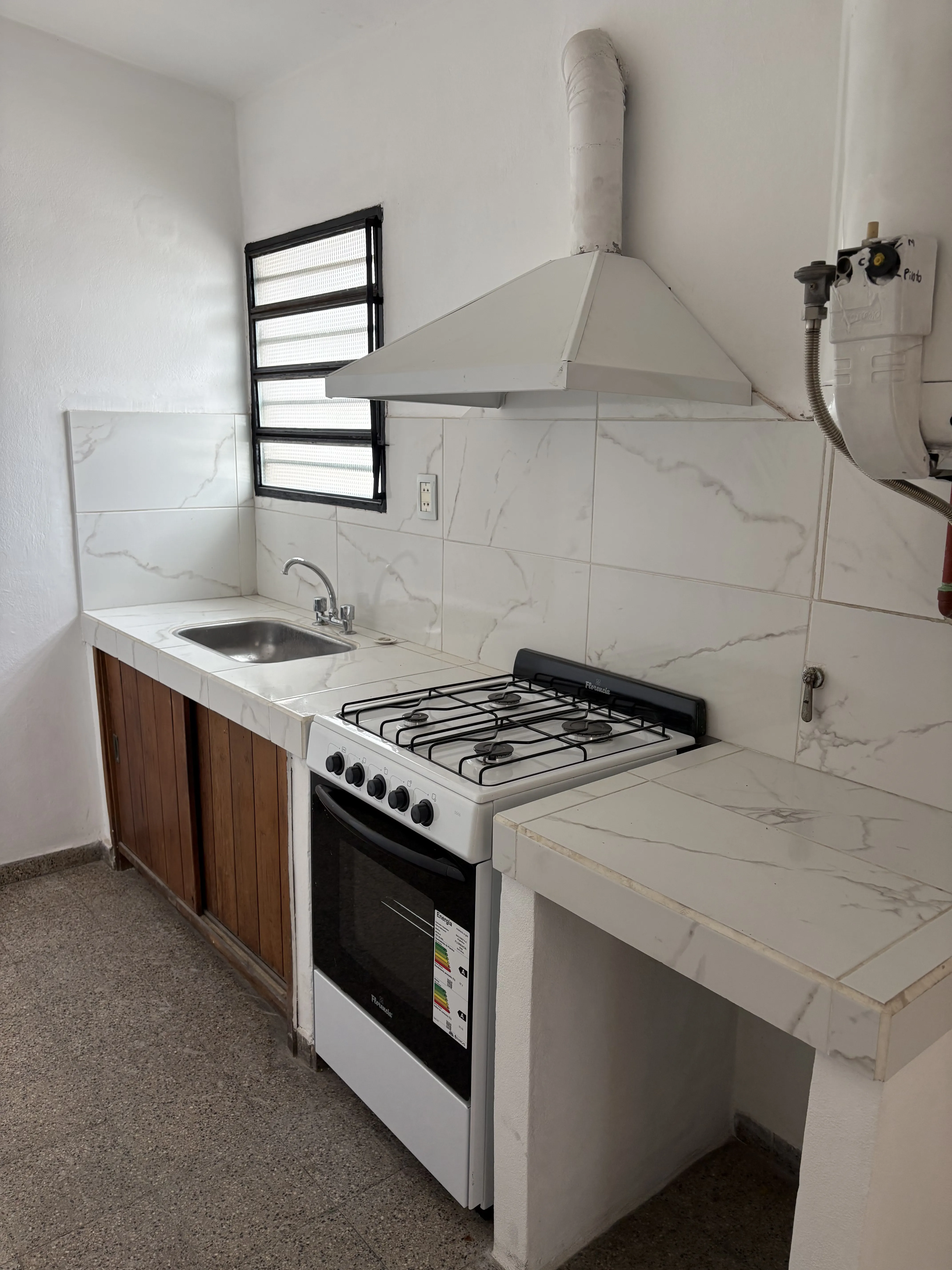 Alquilo Departamento 3 dorm, Planta Alta por escalera - Bª Parque Capital Sud