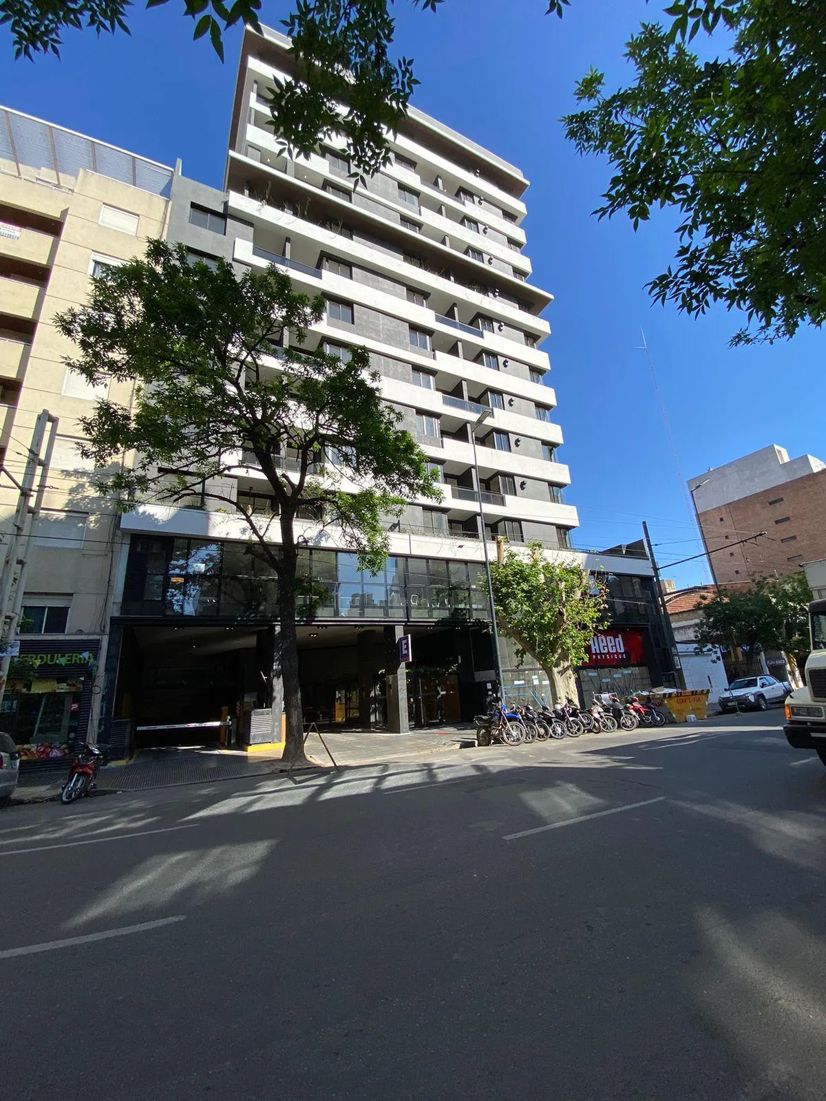 1 DORM C BALCON Y PILETA - NUEVA CORDOBA