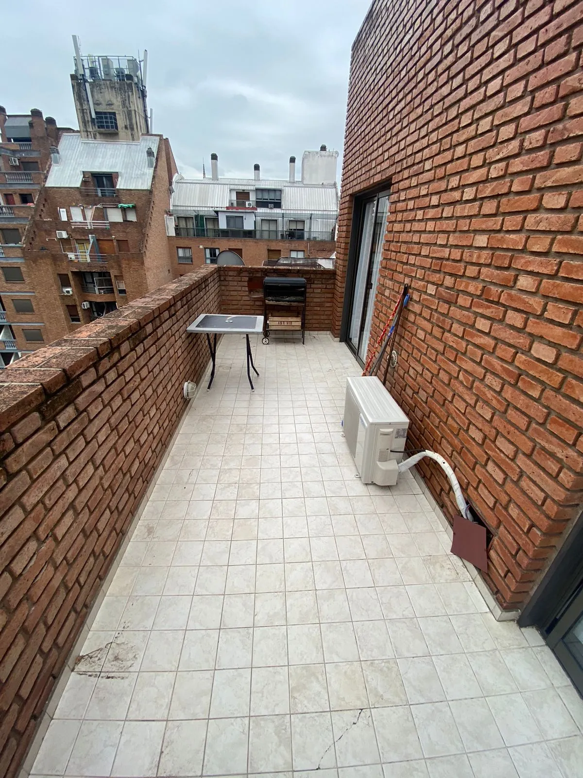 ESPECTACULAR DEPTO CON TERRAZA PROPIA SOBRE CALLE SAN LORENZO!