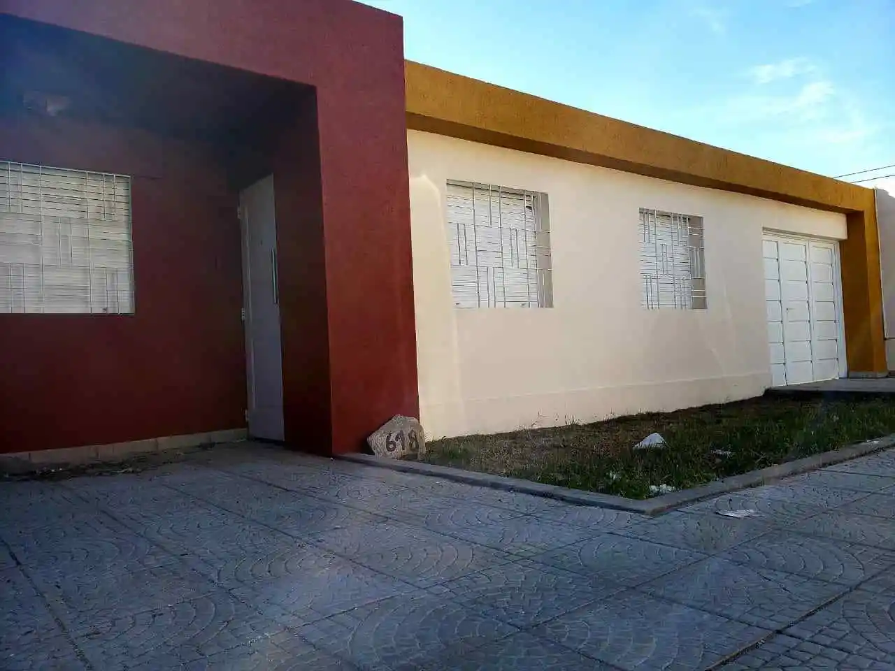 ALQUILO CASA dos / tres DORMITORIOS 2 BAÑOS