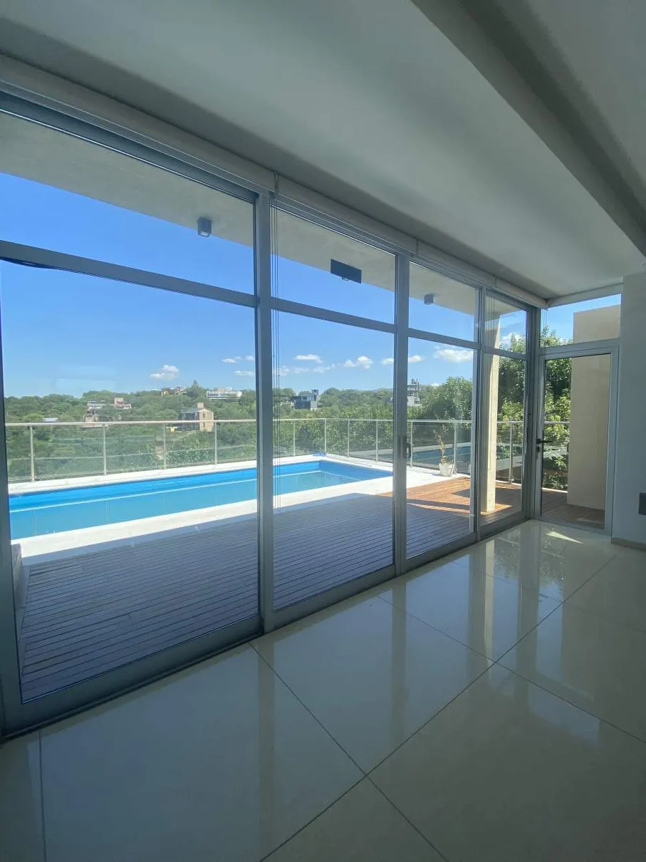 Casa en venta de 4 dormitorios - Estancia Q2 - Con Pileta - Detalles de Diseño