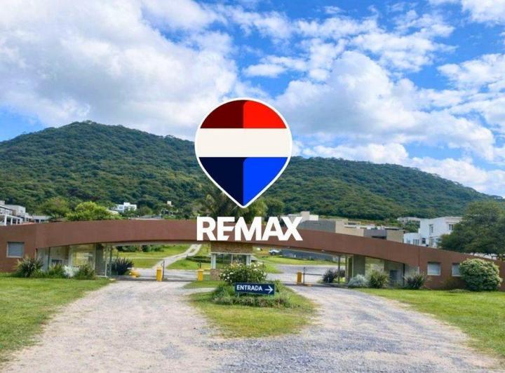 Terreno · 955m²