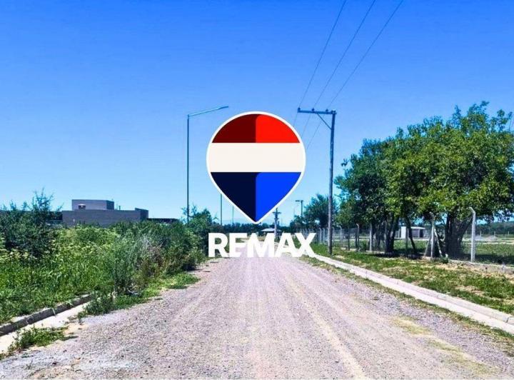 Terreno · 705m²