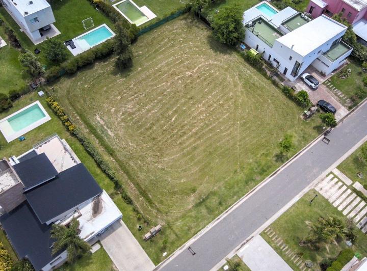 Terreno · 800m²