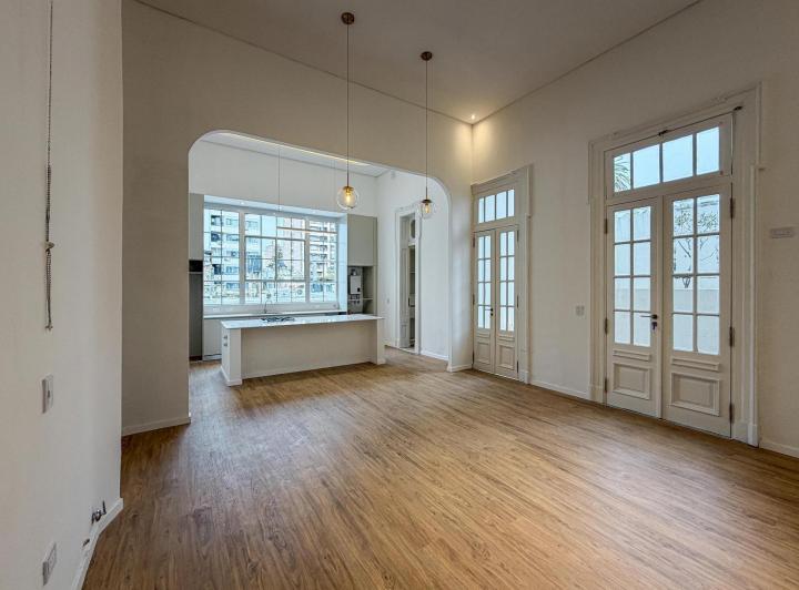Casa · 210m² · 7 Ambientes