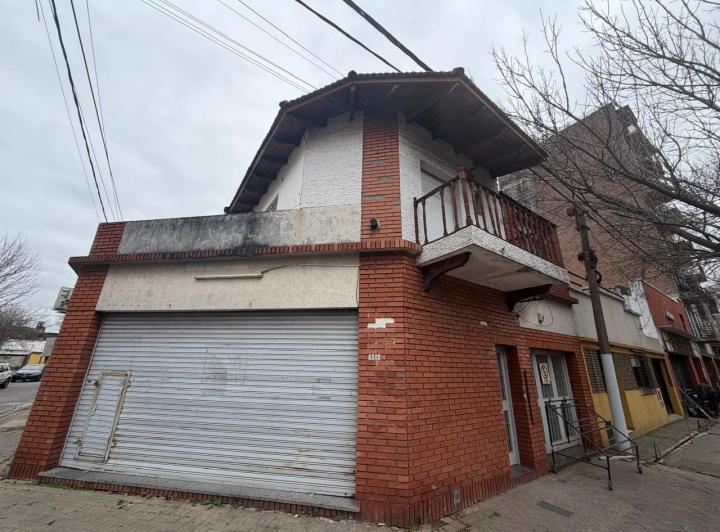 Casa · 80m² · 3 Ambientes · 1 Cochera