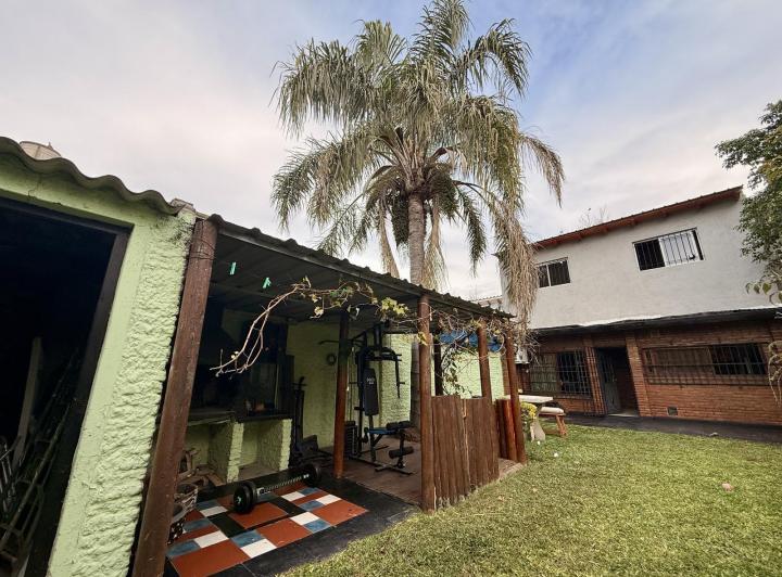 Casa · 155m² · 5 Ambientes · 1 Cochera