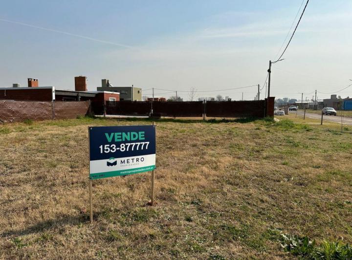 Terreno · 385m²