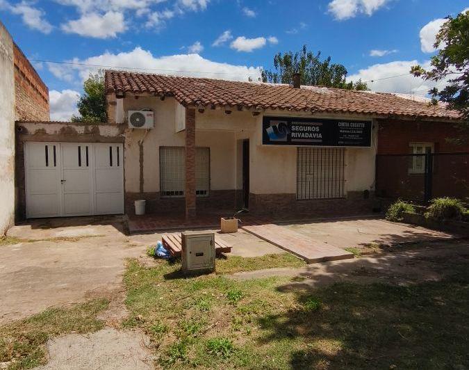 Casa · 110m² · 4 Ambientes · 3 Cocheras
