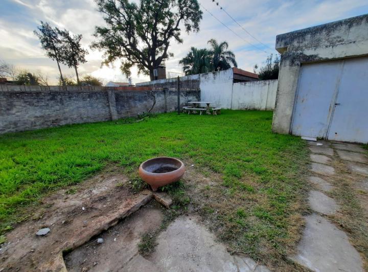 Casa · 87m² · 6 Ambientes · 1 Cochera