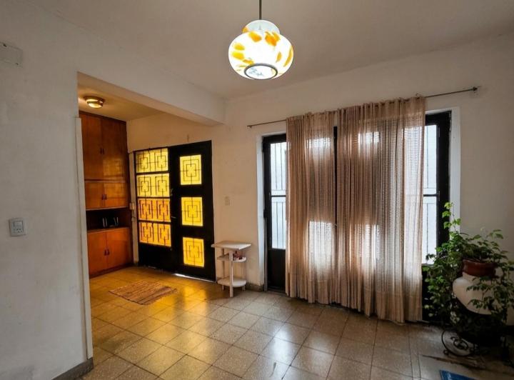 Casa · 92m² · 3 Ambientes · 1 Cochera