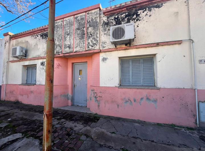 Casa · 145m² · 4 Ambientes · 1 Cochera