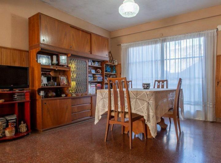 Casa · 211m² · 4 Ambientes · 1 Cochera
