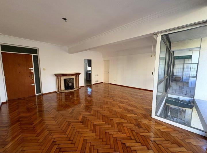Departamento · 100m² · 6 Ambientes · 1 Cochera