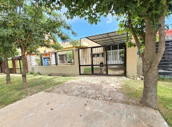 Casa · 158m² · 5 Ambientes · 1 Cochera