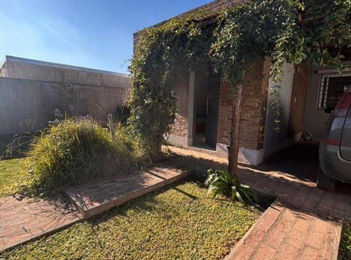Casa · 70m² · 2 Ambientes · 1 Cochera